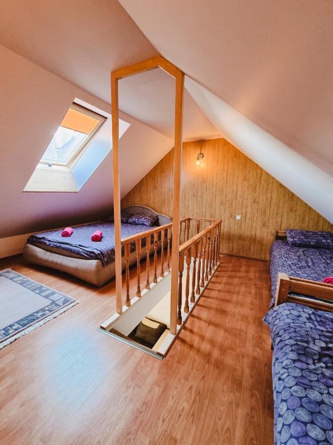 Viesu Nams Kapsargi Hotel Ventspils Bagian luar foto