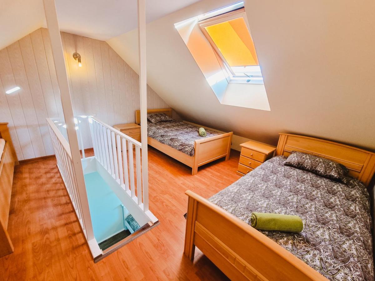 Viesu Nams Kapsargi Hotel Ventspils Bagian luar foto