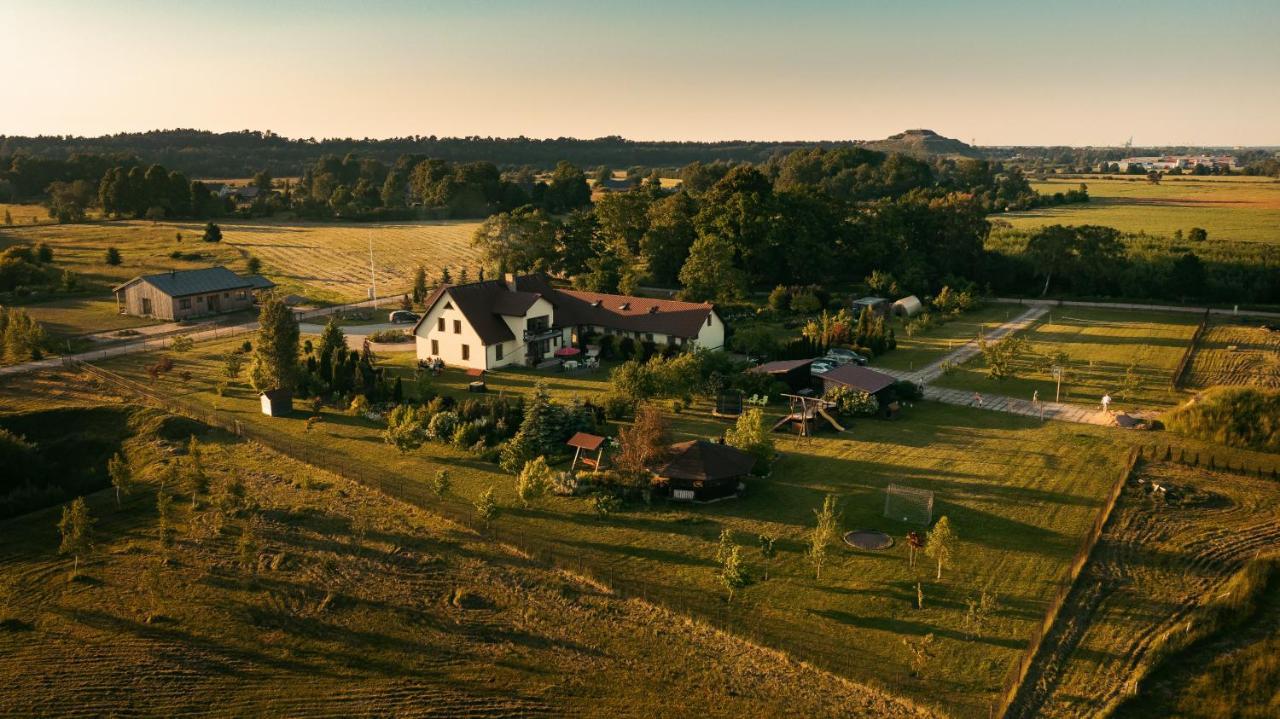 Viesu Nams Kapsargi Hotel Ventspils Bagian luar foto
