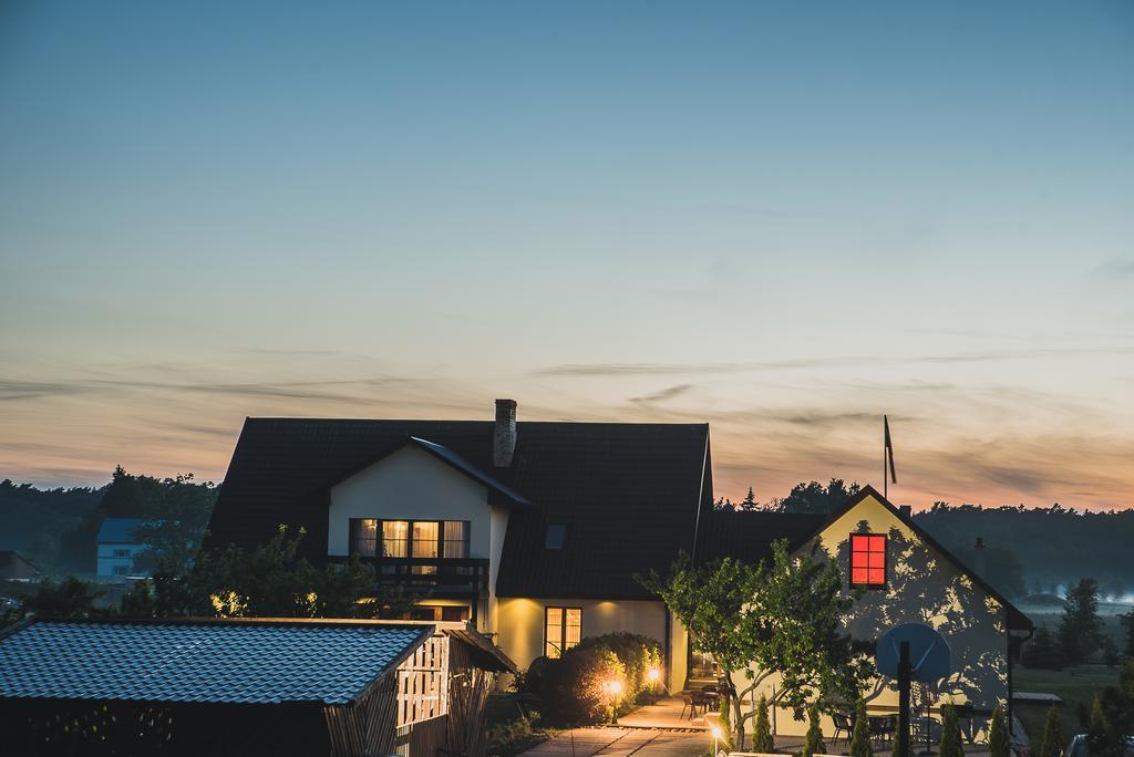 Viesu Nams Kapsargi Hotel Ventspils Bagian luar foto